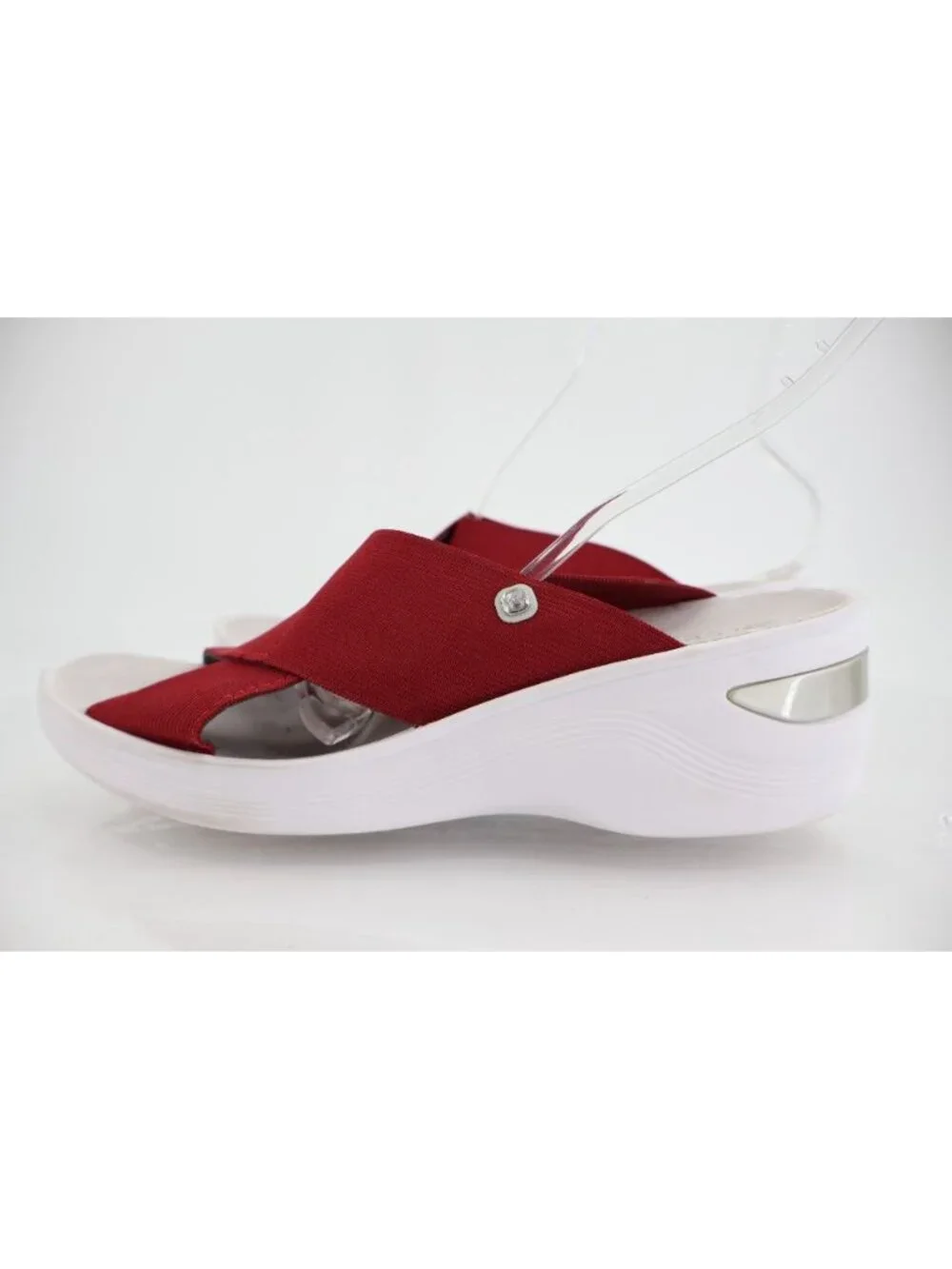 Bzees Women's Desire Sandals 11 Wedge Heel Slip On Red Textile Casual